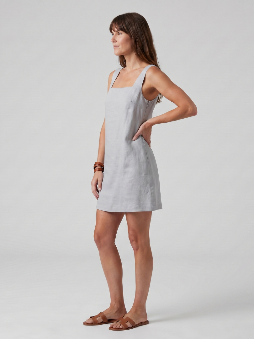 Azure | Robe Mini à Encolure Carrée et Silhouette Épurée