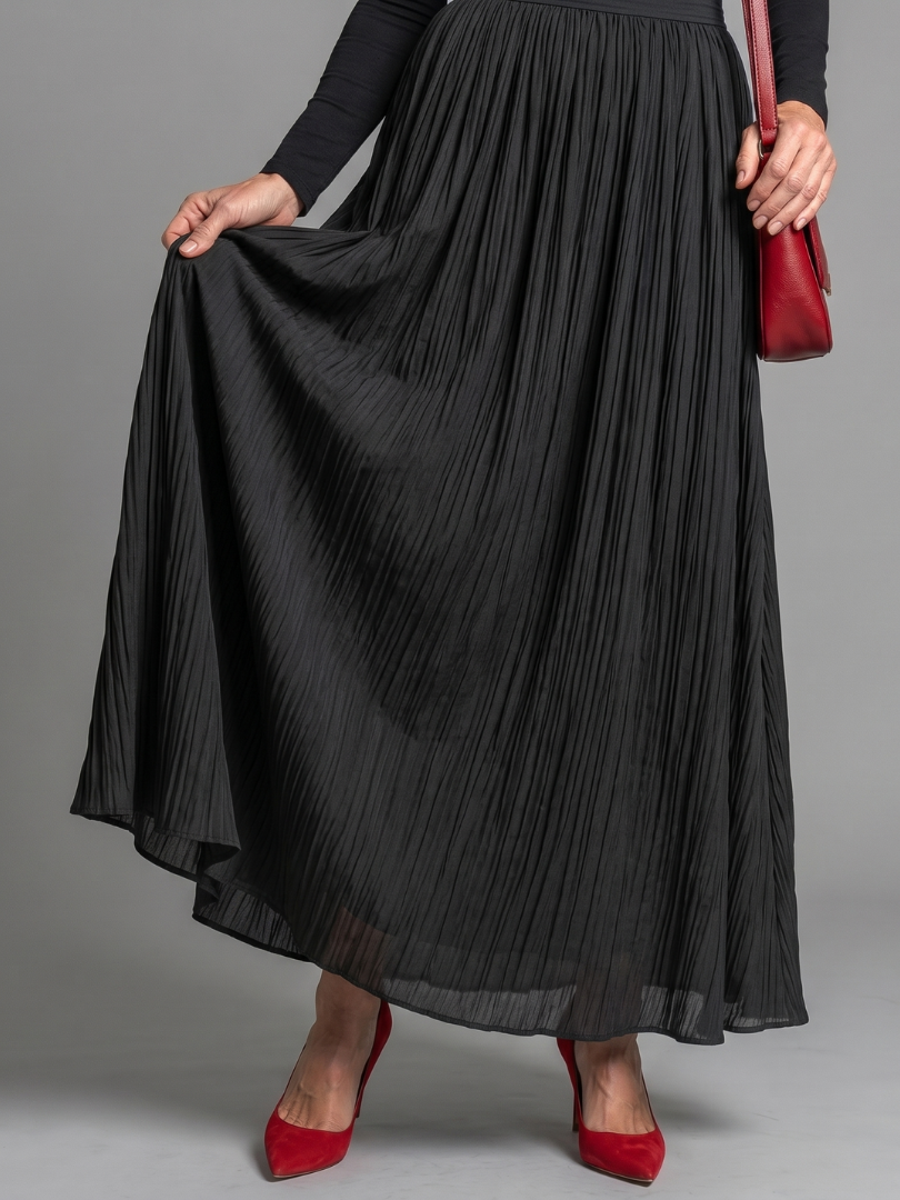 Lana | Robe midi à manches longues et col roulé avec taille définie