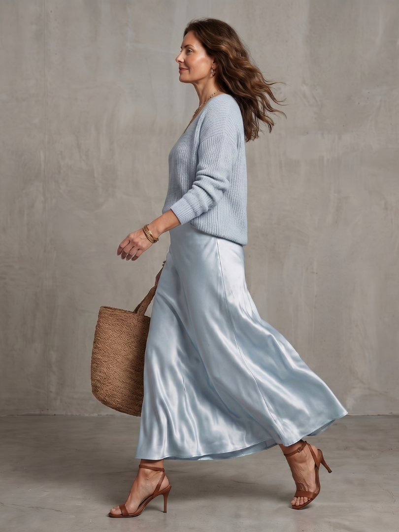 Luciana | Jupe en satin biais avec ensemble en tricot