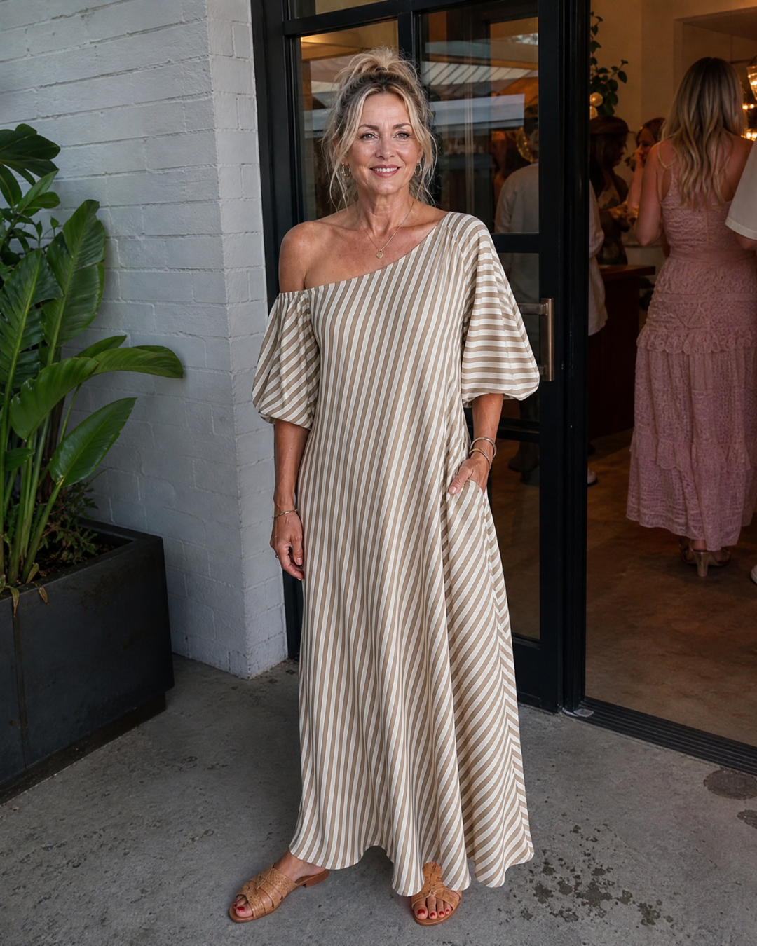 Zamrina | Robe Midi à Manches Bouffantes Rayée Décolleté Bardot