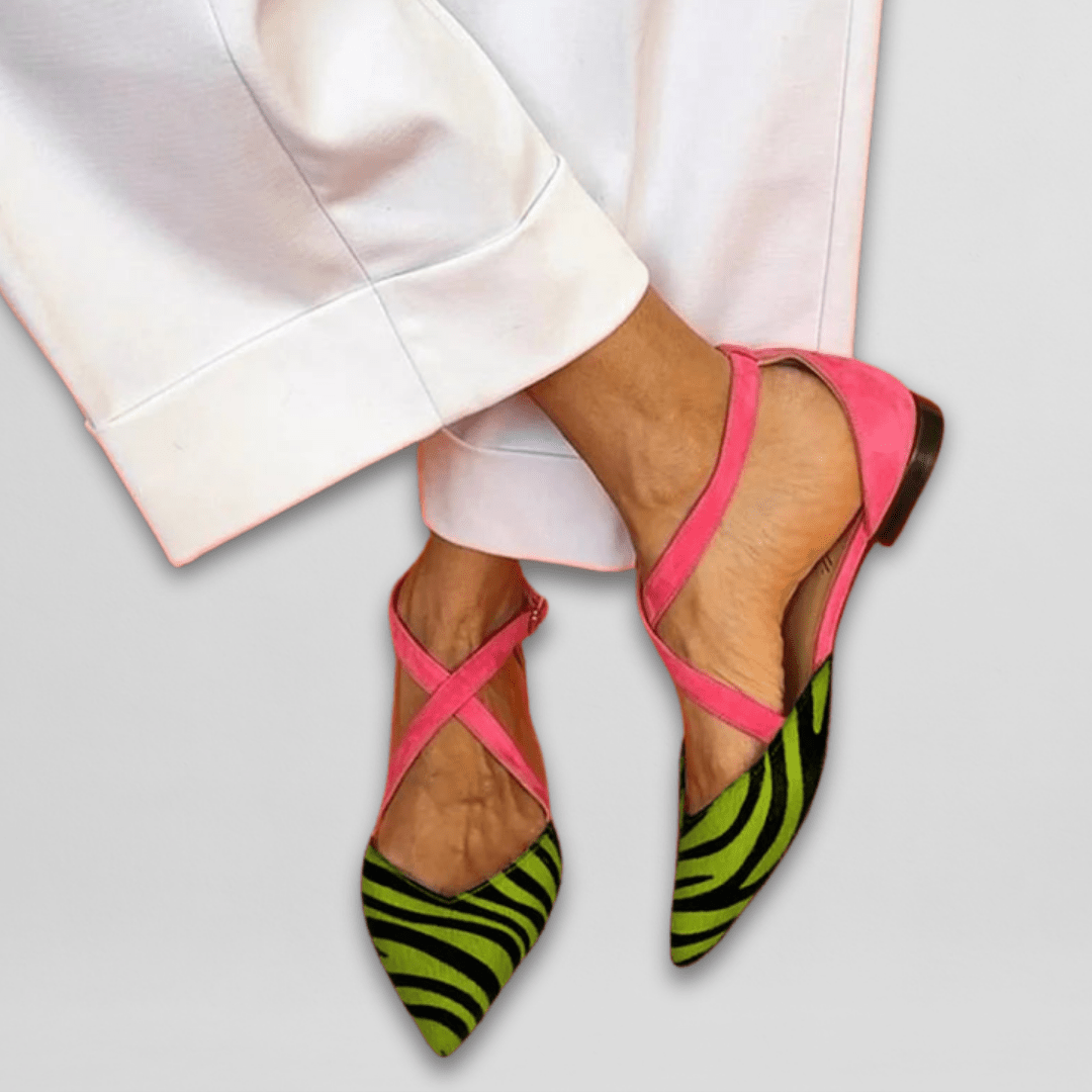 Chaussures Plates à Bout Pointu avec Sangles Croisées à la Cheville en Cuir Vegan