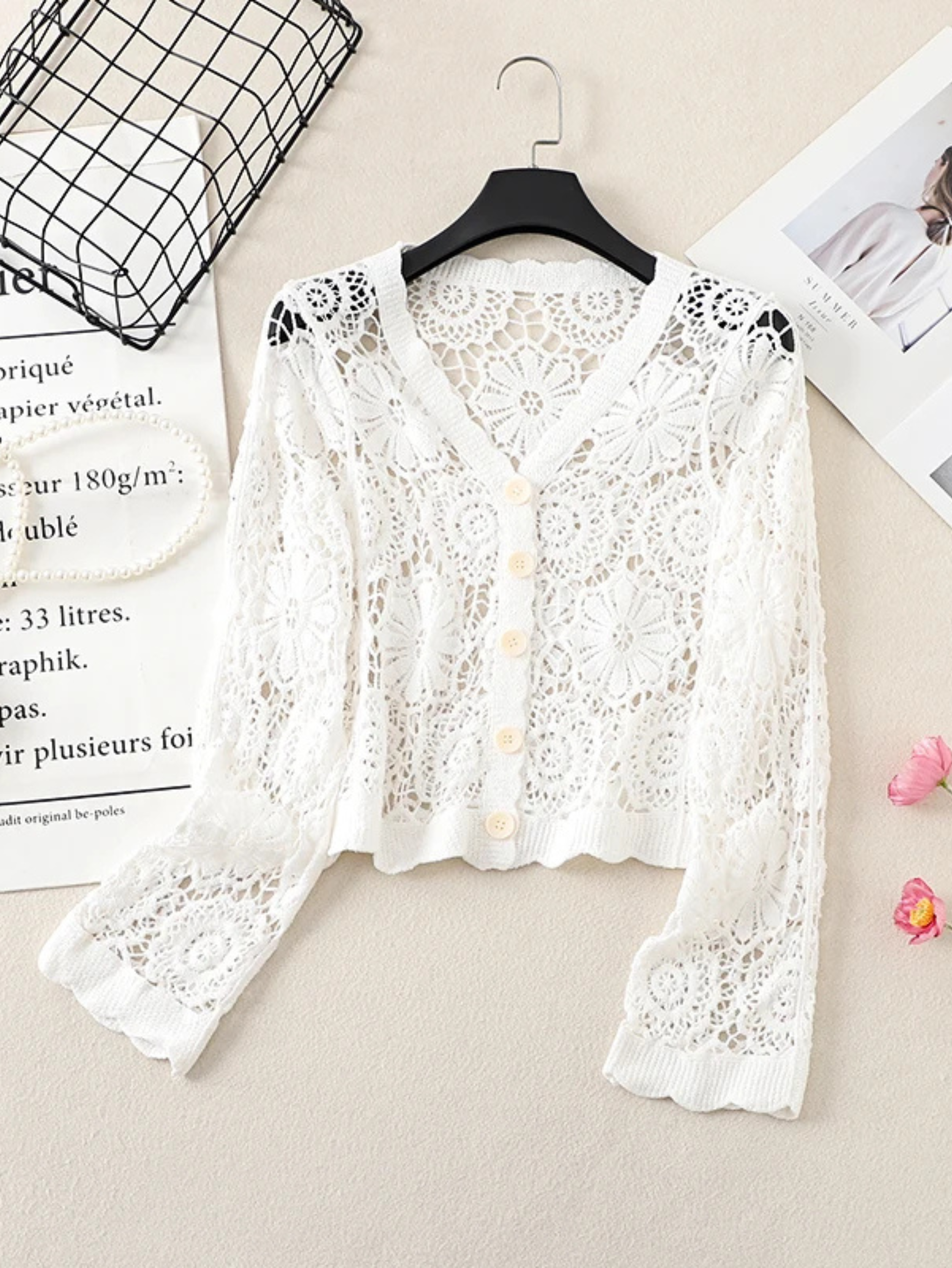 Cardigan en Dentelle au Crochet pour Femme avec Boutons et Design Floral Aéré