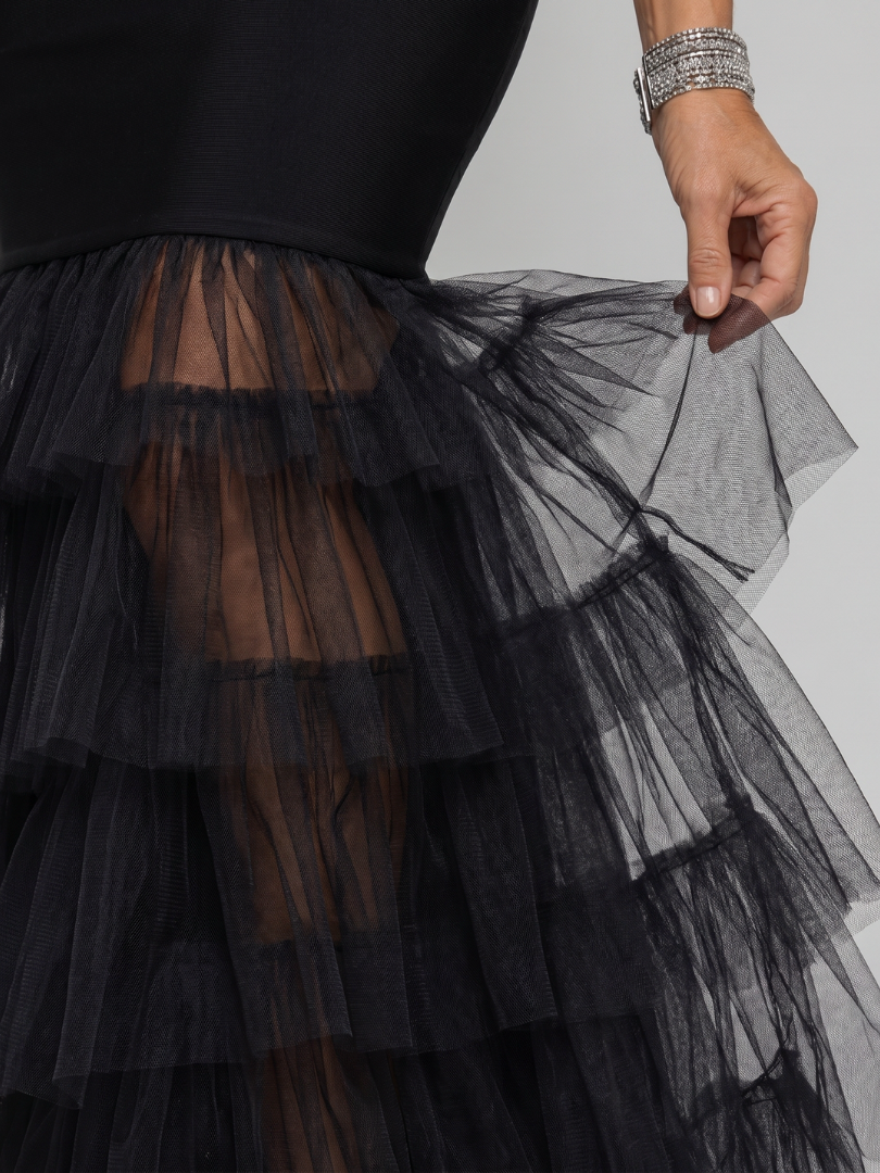 Muget | Robe Maxi à Bretelles Tiered en Tulle