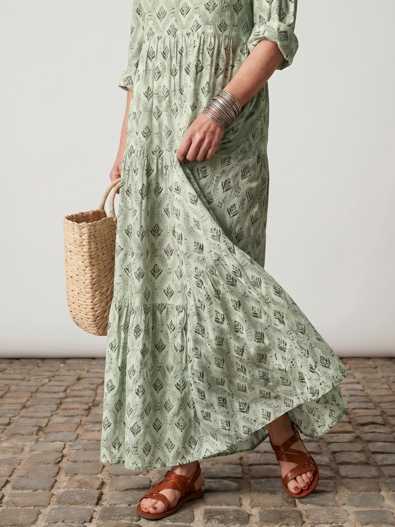 Junia | Robe maxi à manches longues et décolleté en V imprimée