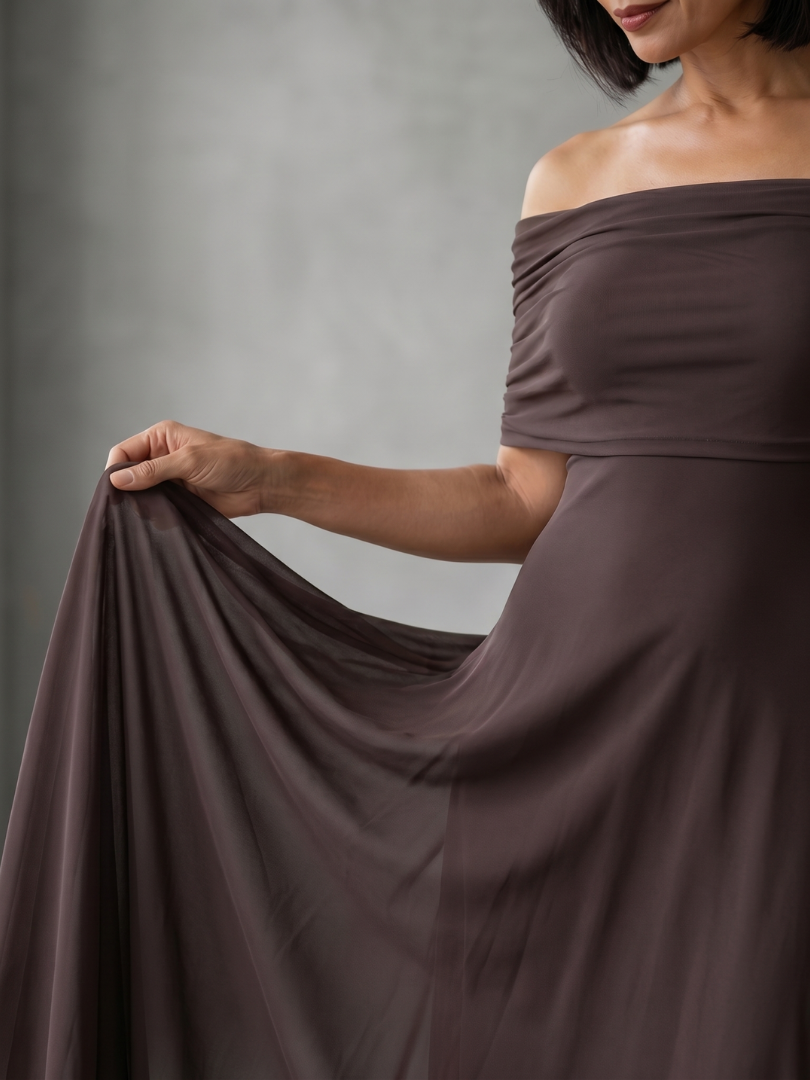 Juin | Robe Midi Drapée à Épaules Dégagées