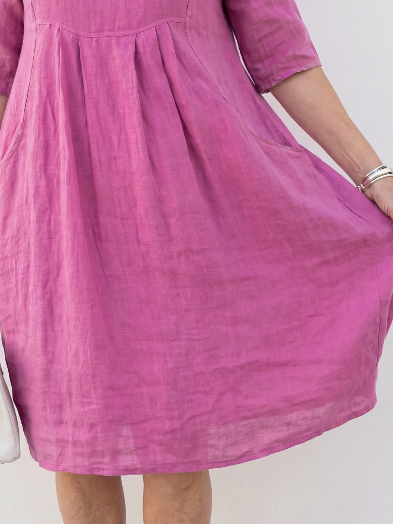 Eska | Robe mi-longue à manches demi-longues avec fronces à l'avant