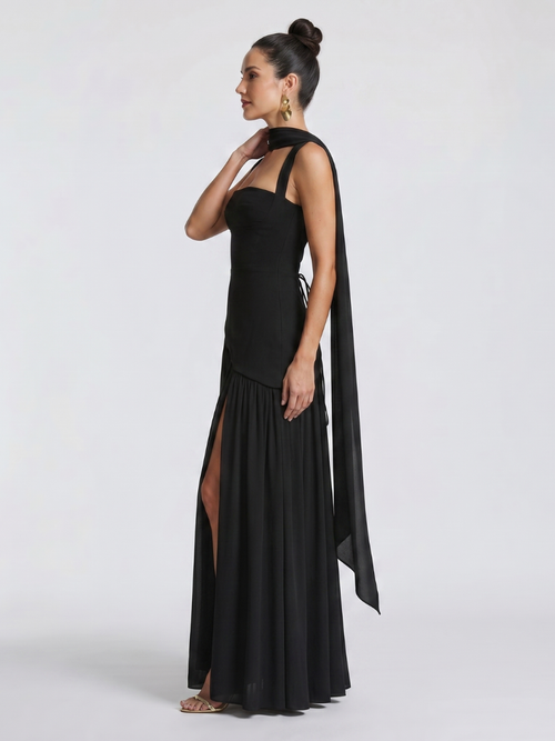 Bindi | Robe Maxi Plissée avec Découpe au Cou
