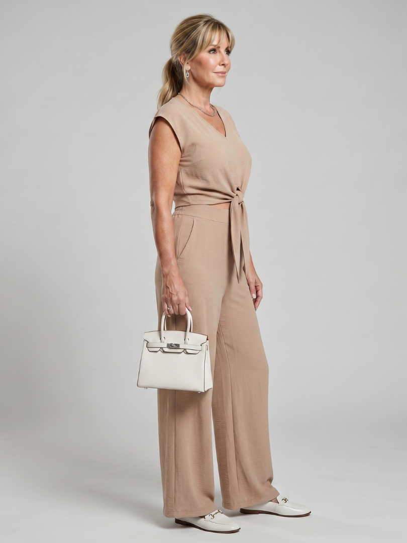 Leonora | Ensemble Top Court à Encolure en V et Pantalons Amples