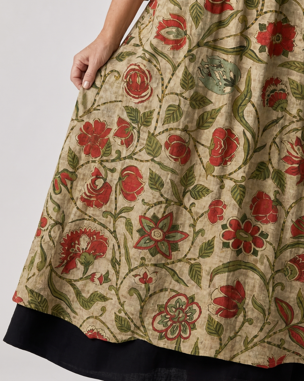 Rimla | Robe midi décontractée à manches trois quarts avec imprimé botanique