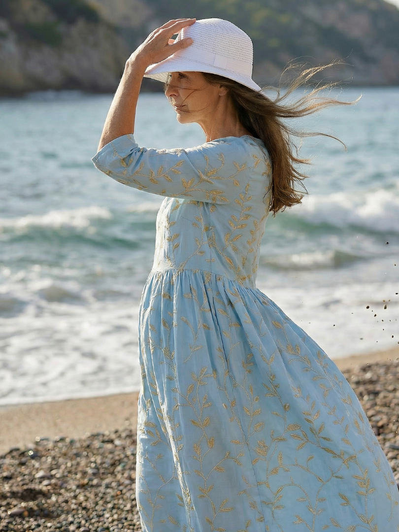 Lumen | Robe de jardin au bord de la mer