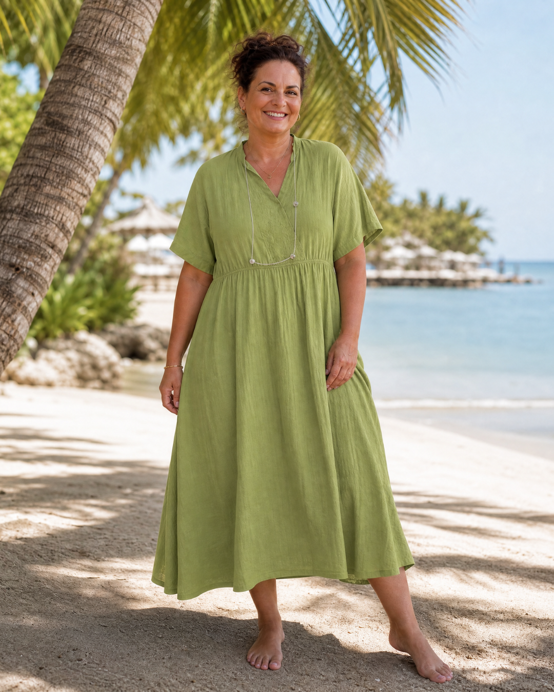 Eupherene | Robe midi décontractée à col en V et manches courtes texturée