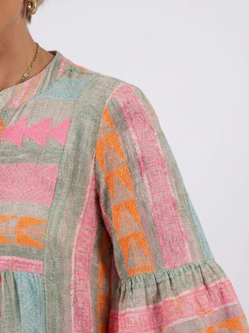 Maelle | Robe à manches tiered avec imprimé géométrique et décolleté en V