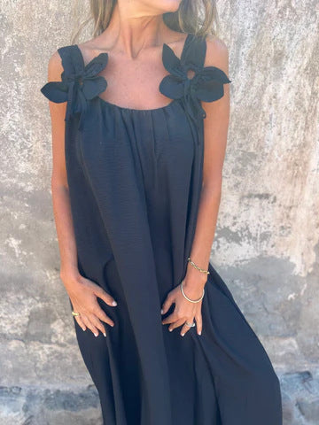 Jubilee | Robe féminine avec détail floral et décolleté en U