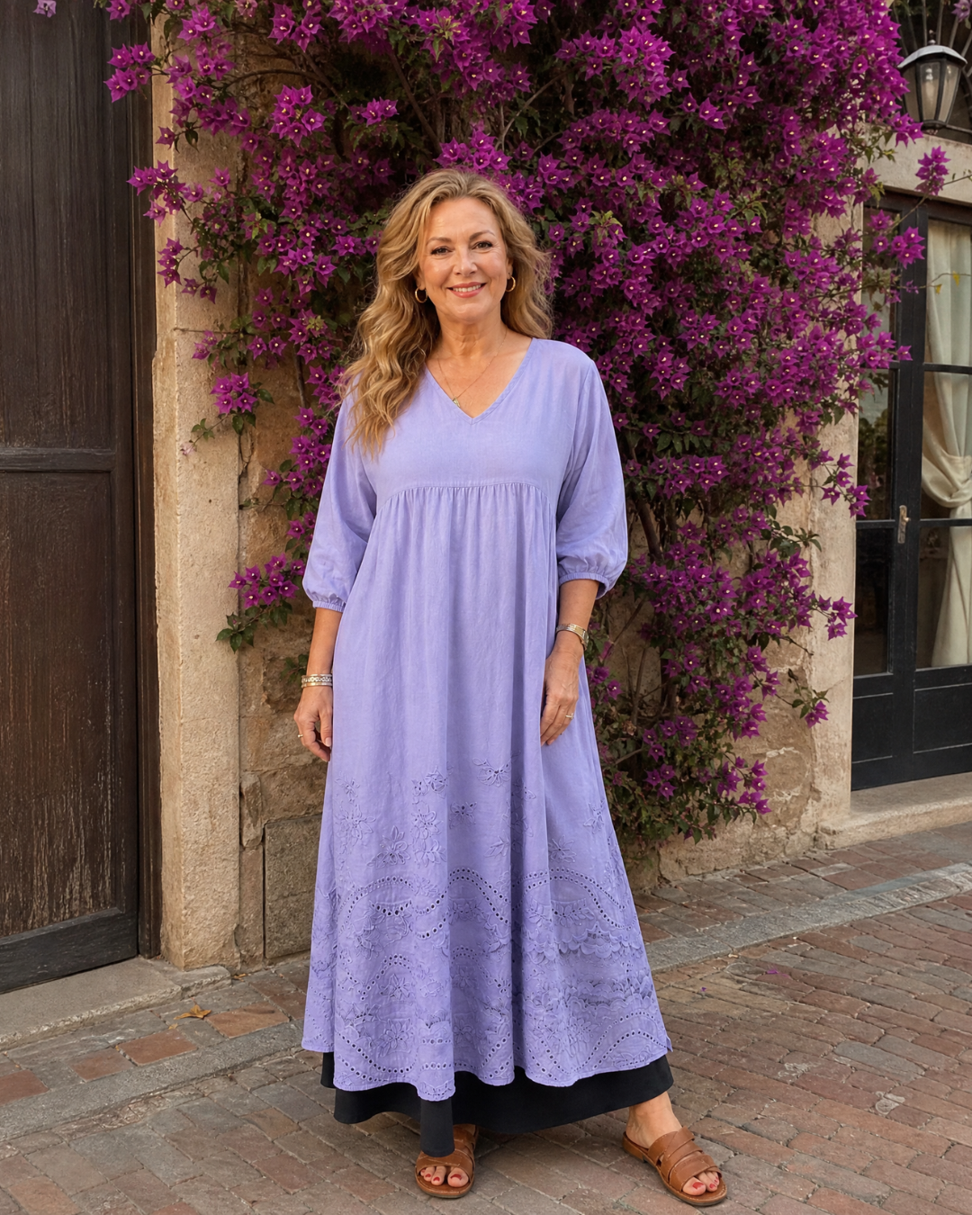Evelene | Robe midi à poches avec ourlet brodé