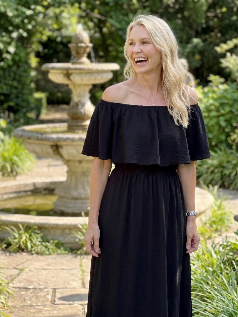 Elowira | Robe midi à imprimé floral doux et épaules dénudées