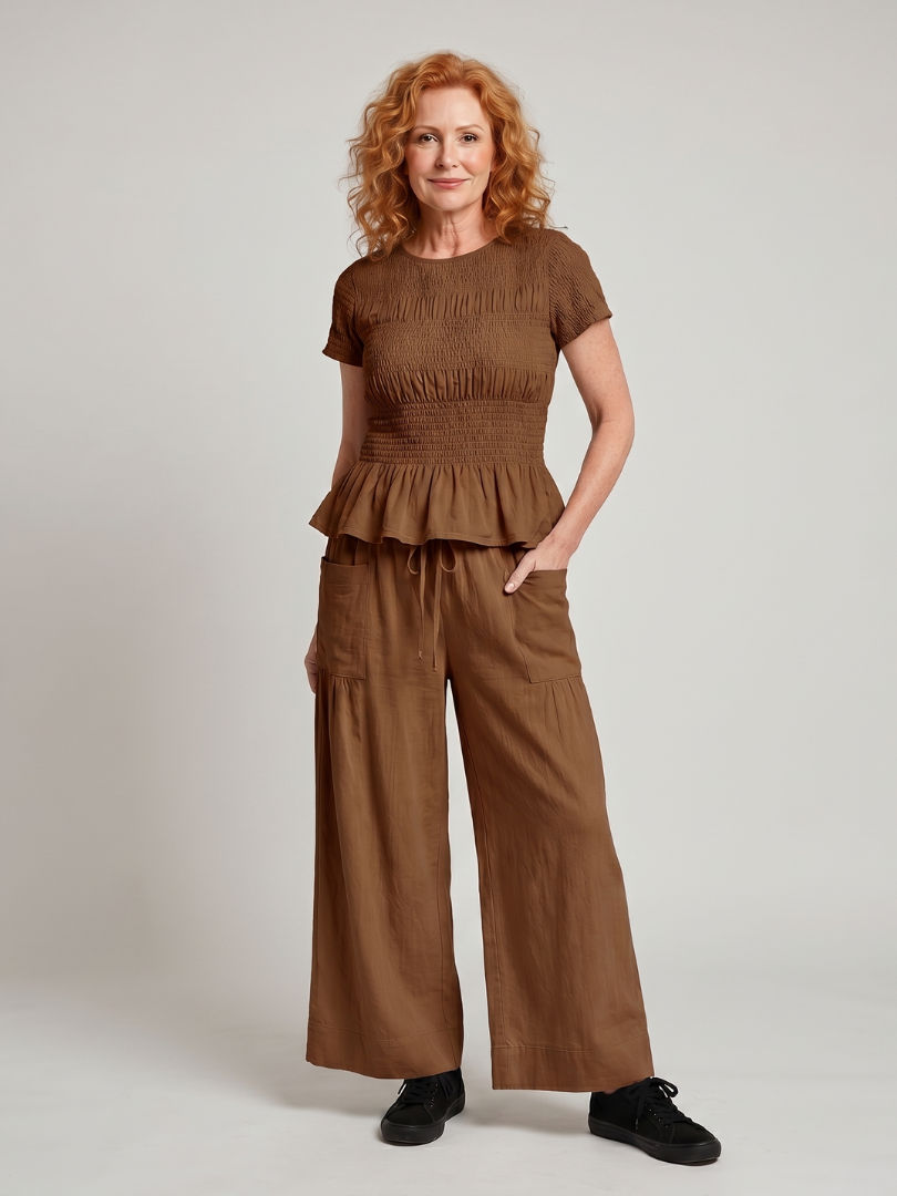 Eirenne | Haut Smocké Détail Peplum Et Ensemble Pantalon Large