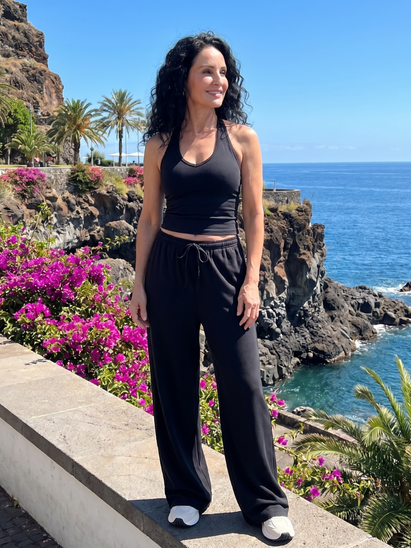 Helena | Ensemble Top Sans Manches à Encolure Arrondie et Pantalons à Jambes Larges
