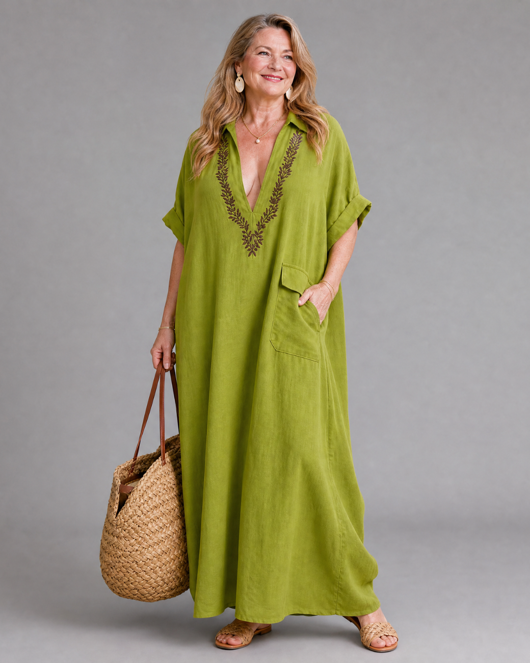 Elakeja | Robe midi décontractée à col en V brodé et détail de poche