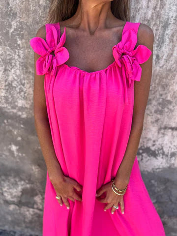 Jubilee | Robe féminine avec détail floral et décolleté en U