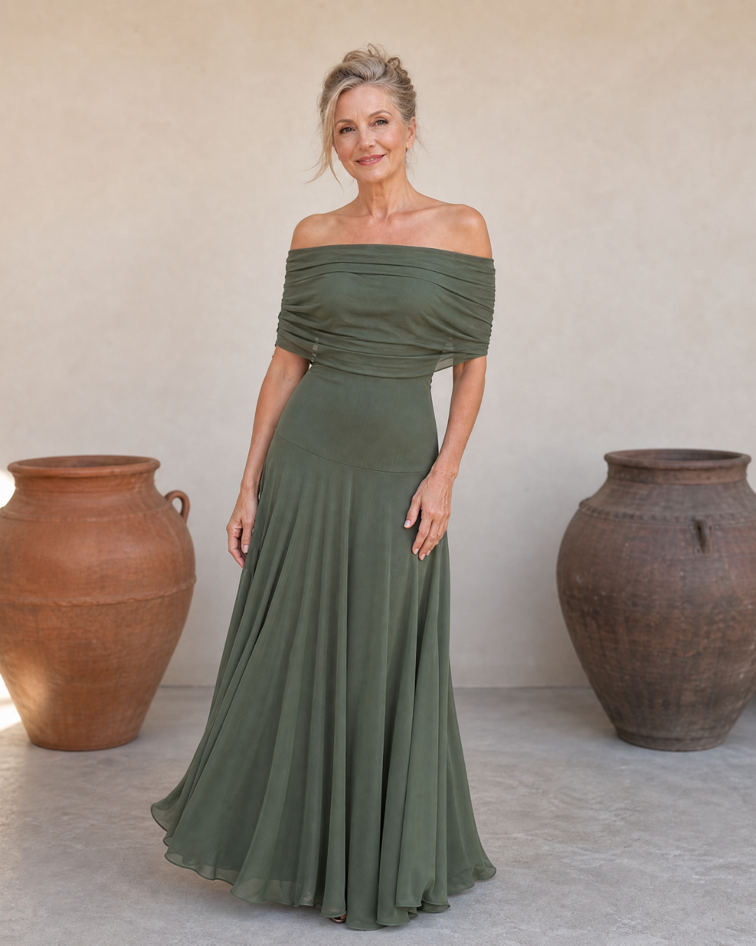 Valerinne | Robe Maxi Fluide avec Corsage Drapé et Épaules Nues