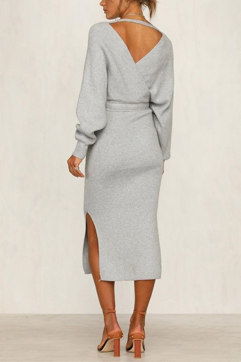 Laika | Robe tricotée avec décolleté en V et ceinture à nouer