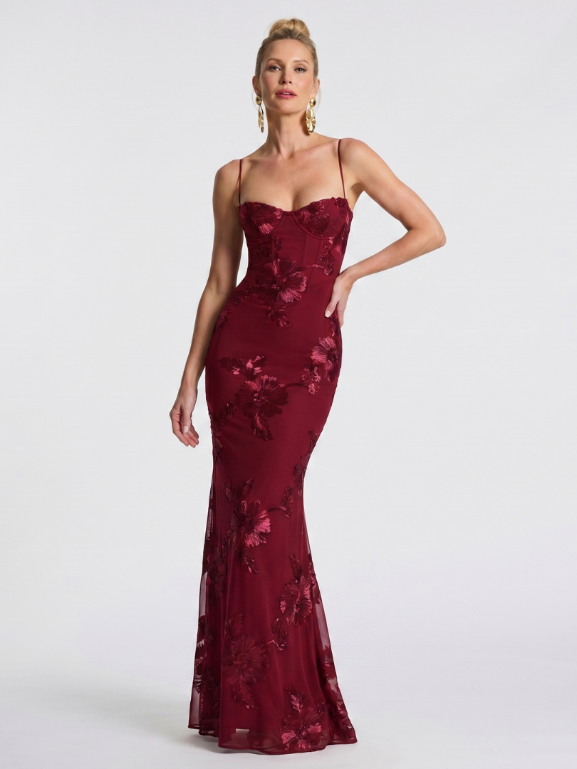 Pax | Robe Maxi Ajustée avec Bretelles Brodées