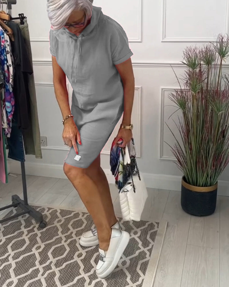 Nyla | Robe décontractée à manches courtes avec capuche