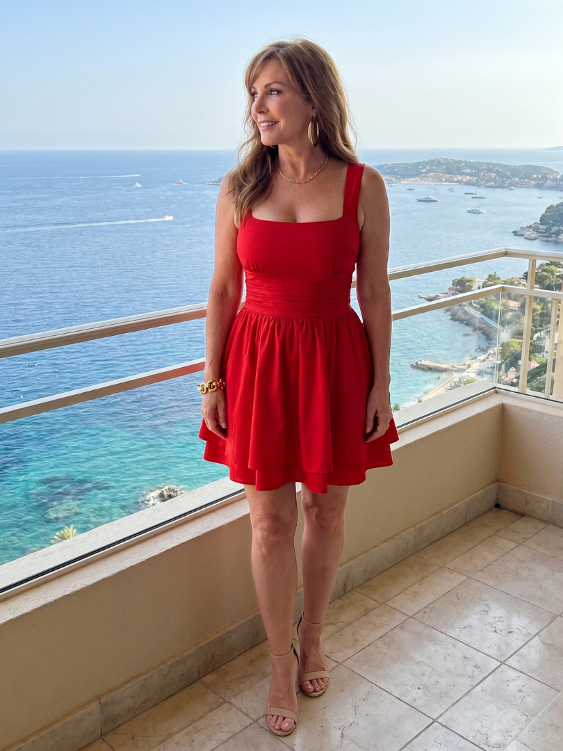 Susannah | Robe Mini Ajustée à Encolure Carrée Sans Manches