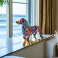 Dachshund Delight – Statue Colorée de Teckel pour une Ambiance Ludique dans votre Maison