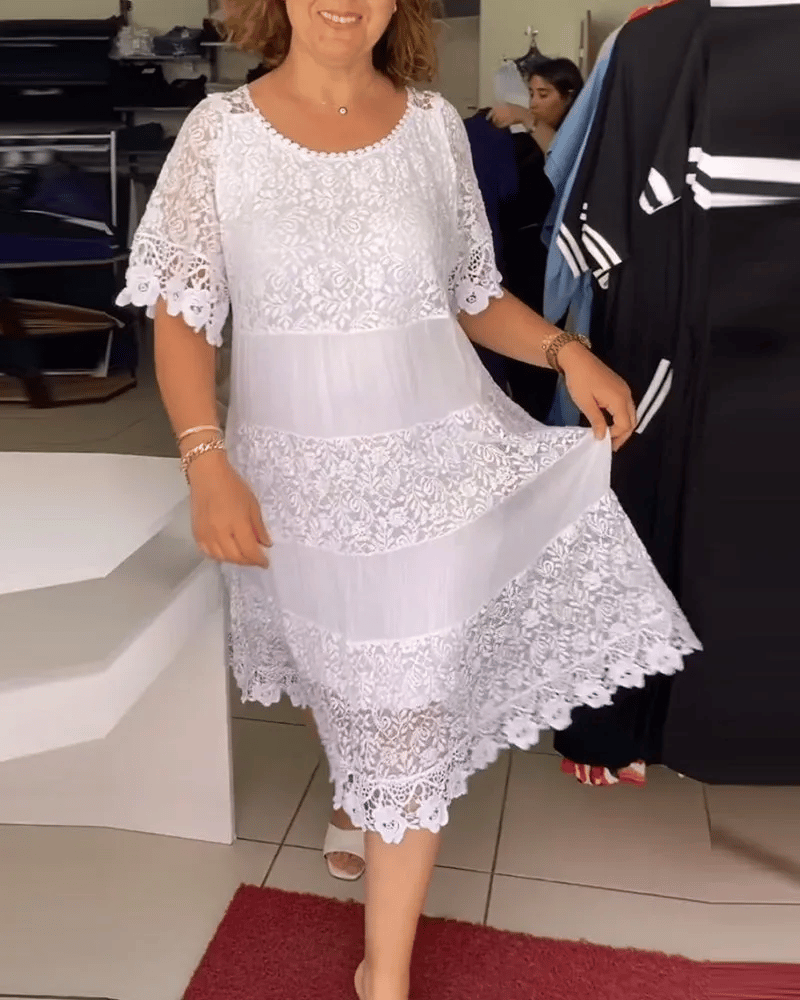 Sonya | Robe élégante avec délicate dentelle