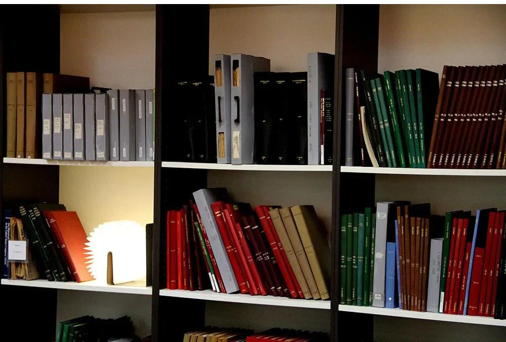 BookGlow Lampe de Lecture LED - Éclairage Élégant avec une Touche Créative