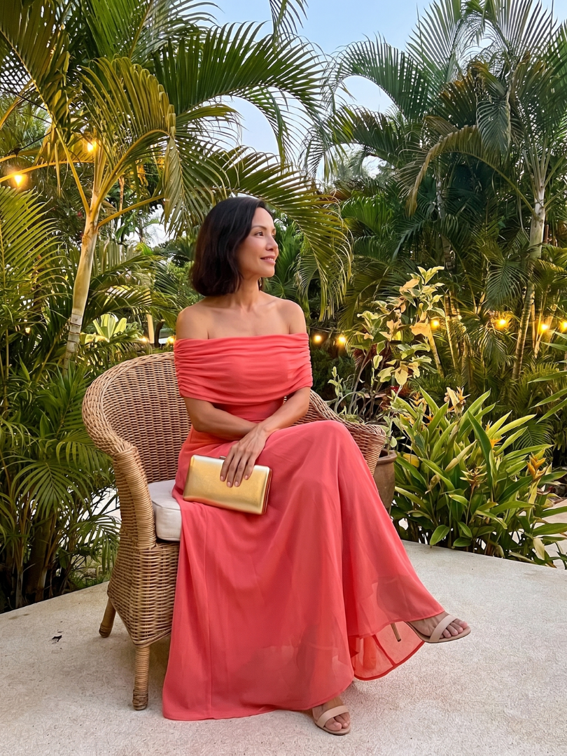 Juin | Robe Midi Drapée à Épaules Dégagées