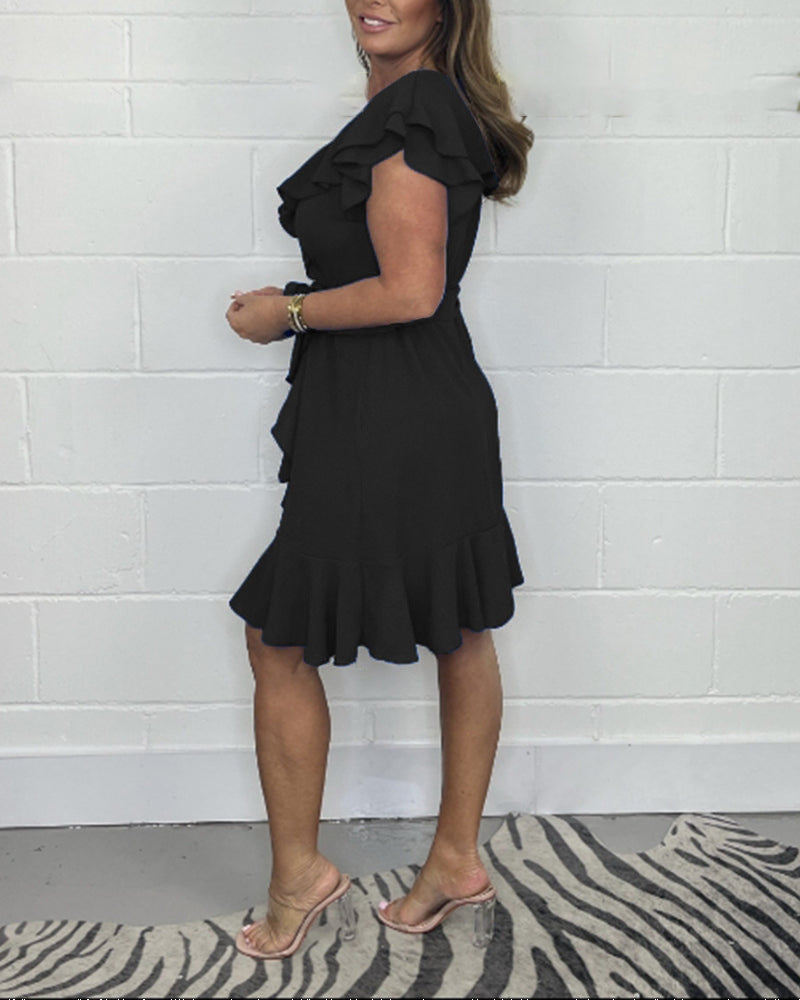 Priscilla™ | Robe d'été avec décolleté et volant en couleur unie