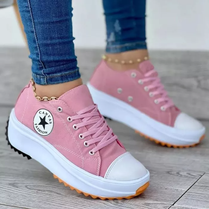 Echoarchiv - Chaussures orthopédiques, lacets, semelle épaisse