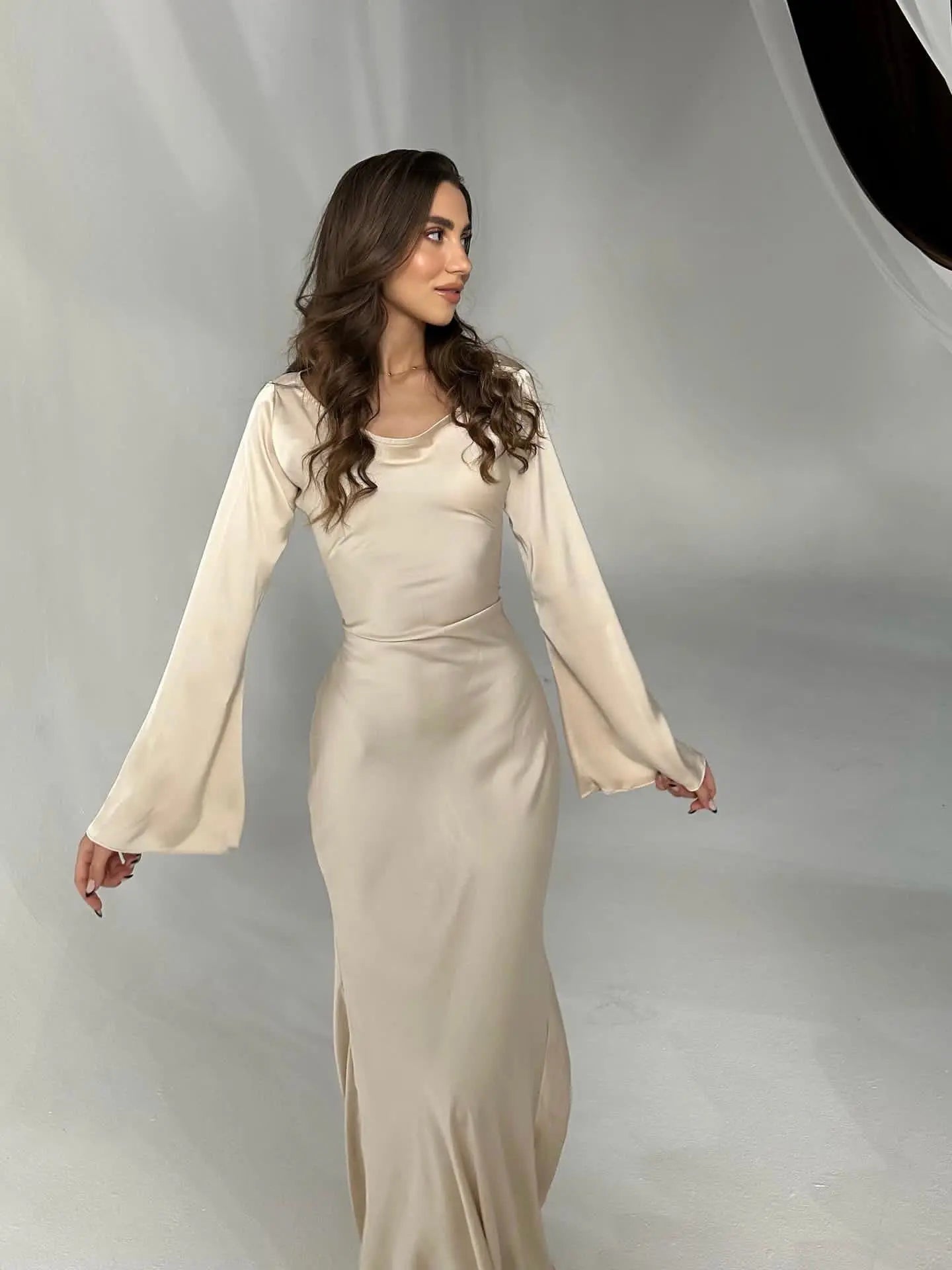 Echoarchiv | Robe Maxi Fluide à Manches Longues pour Femmes