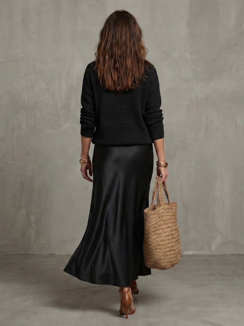 Luciana | Jupe en satin biais avec ensemble en tricot