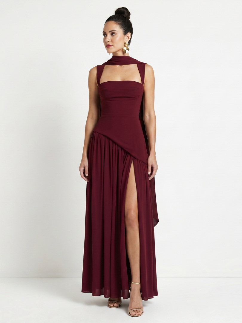 Bindi | Robe Maxi Plissée avec Découpe au Cou