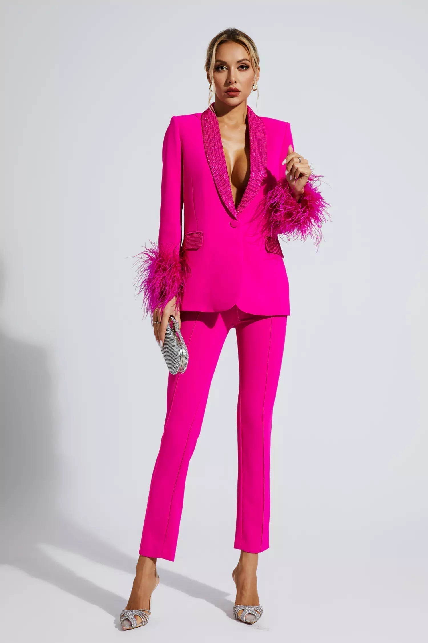 Ensemble blazer avec diamants et accents en plumes