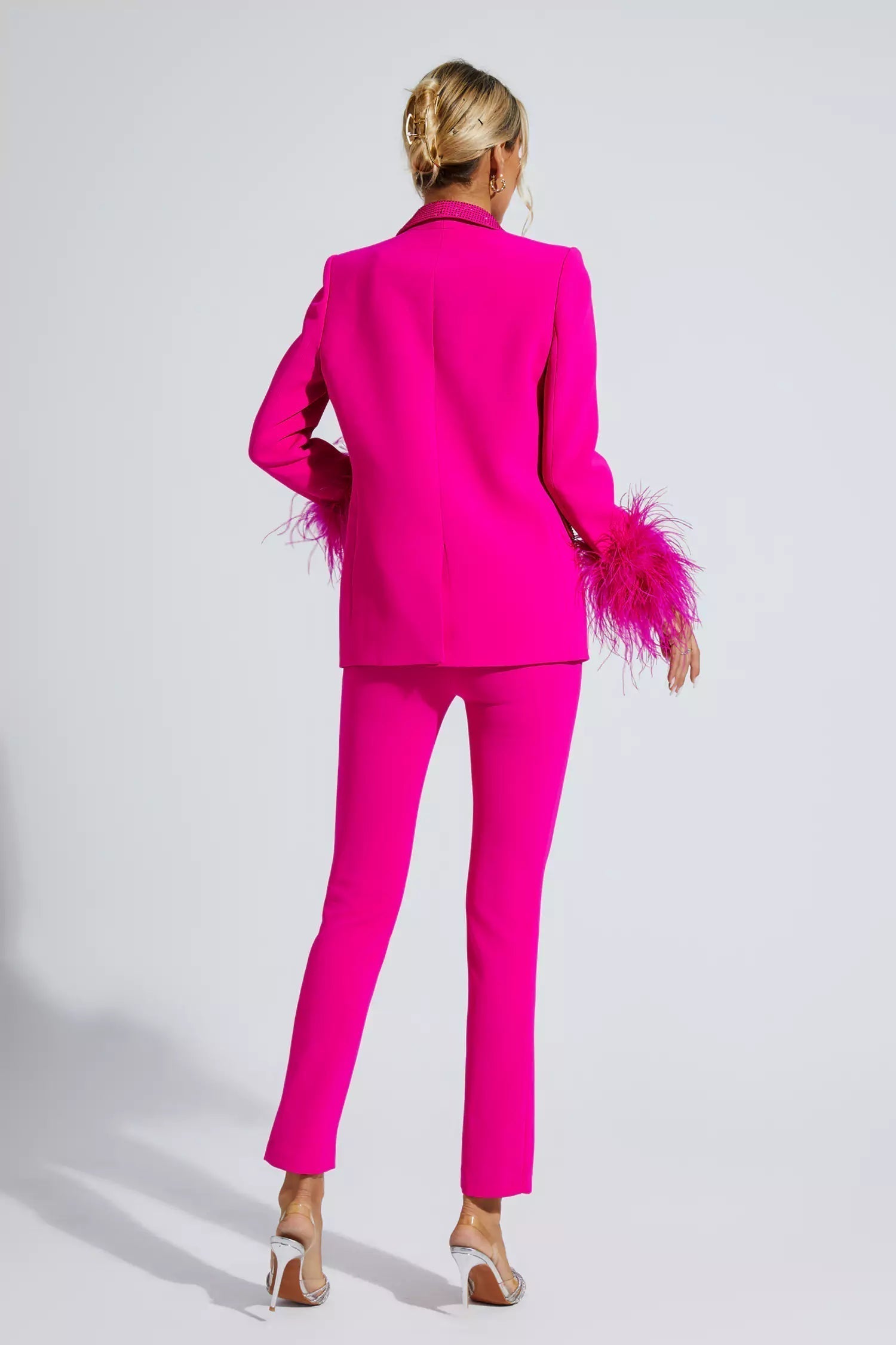 Ensemble blazer avec diamants et accents en plumes
