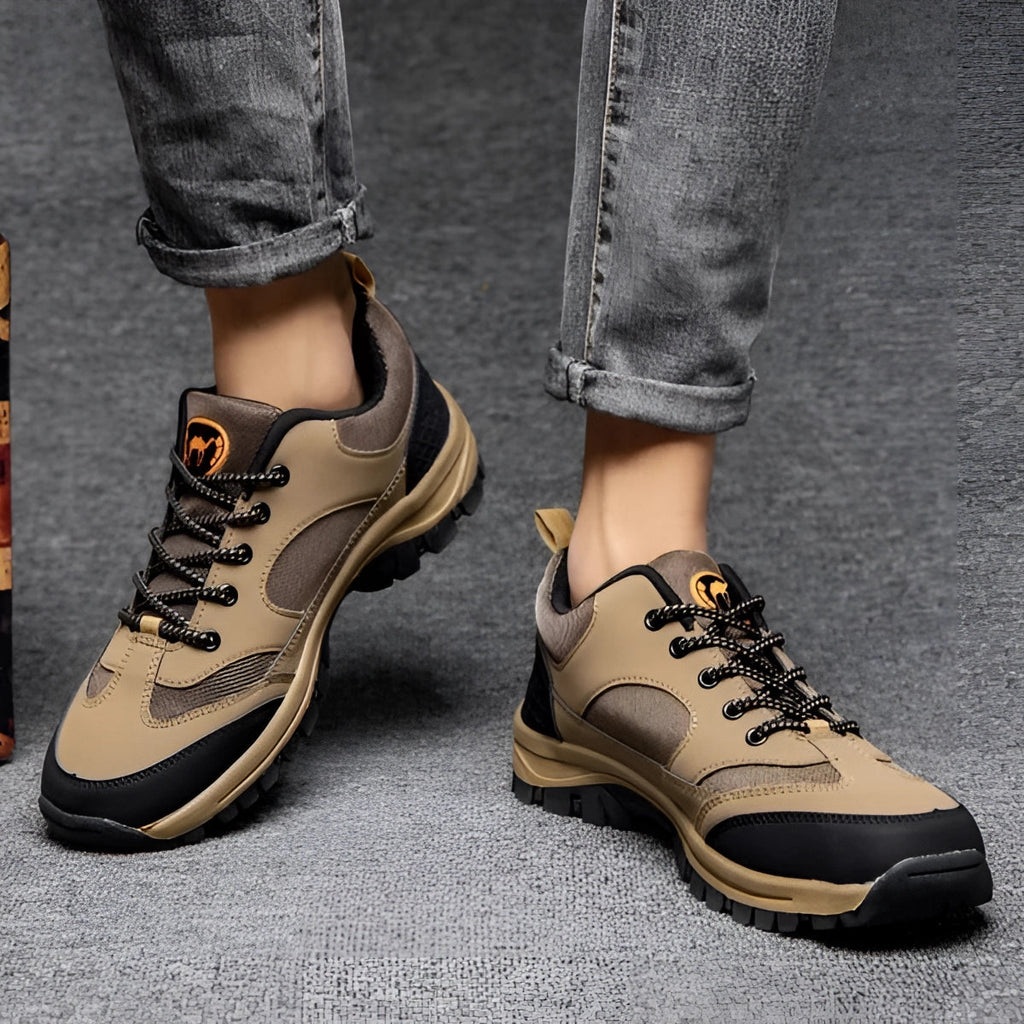 Echoarchiv | Chaussures de randonnée imperméables et antidérapantes