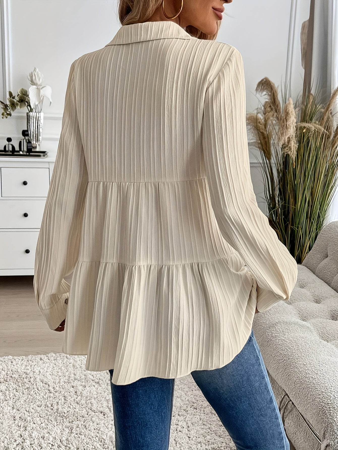 Blouse Femme | Élégante Cintrée avec Jupe à Volants & Boutonnière