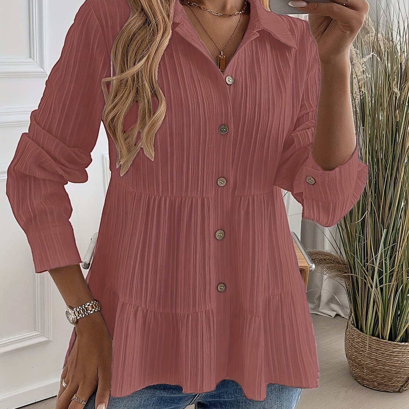 Blouse Femme | Élégante Cintrée avec Jupe à Volants & Boutonnière