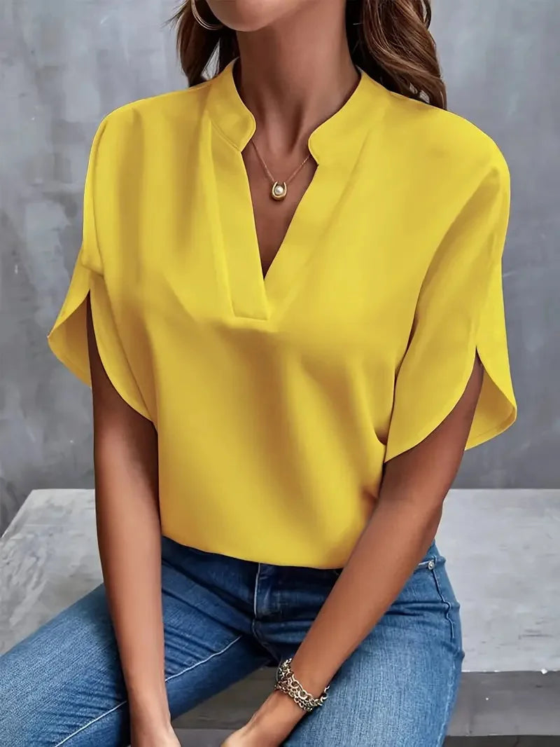 Blouse Femme Col V | Tissu Fluide & Look Élégant