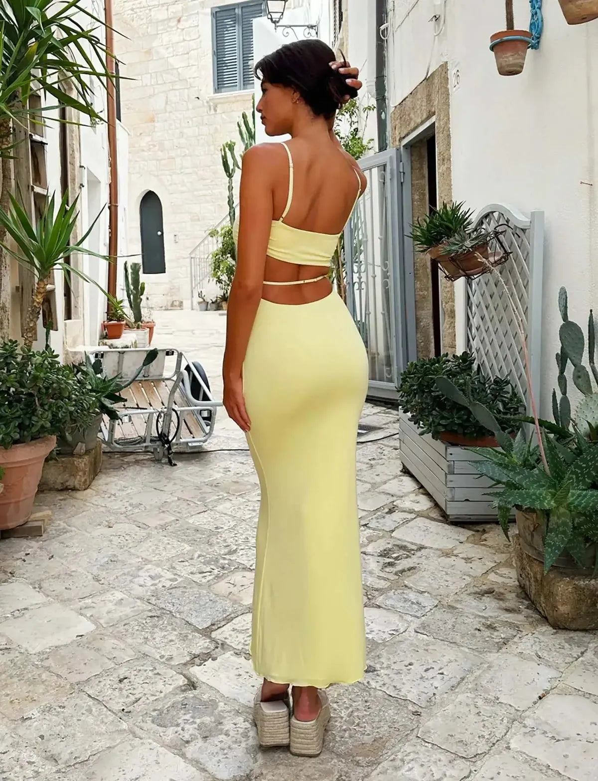 Robe Maxi dos nu moulante jaune pour l'été