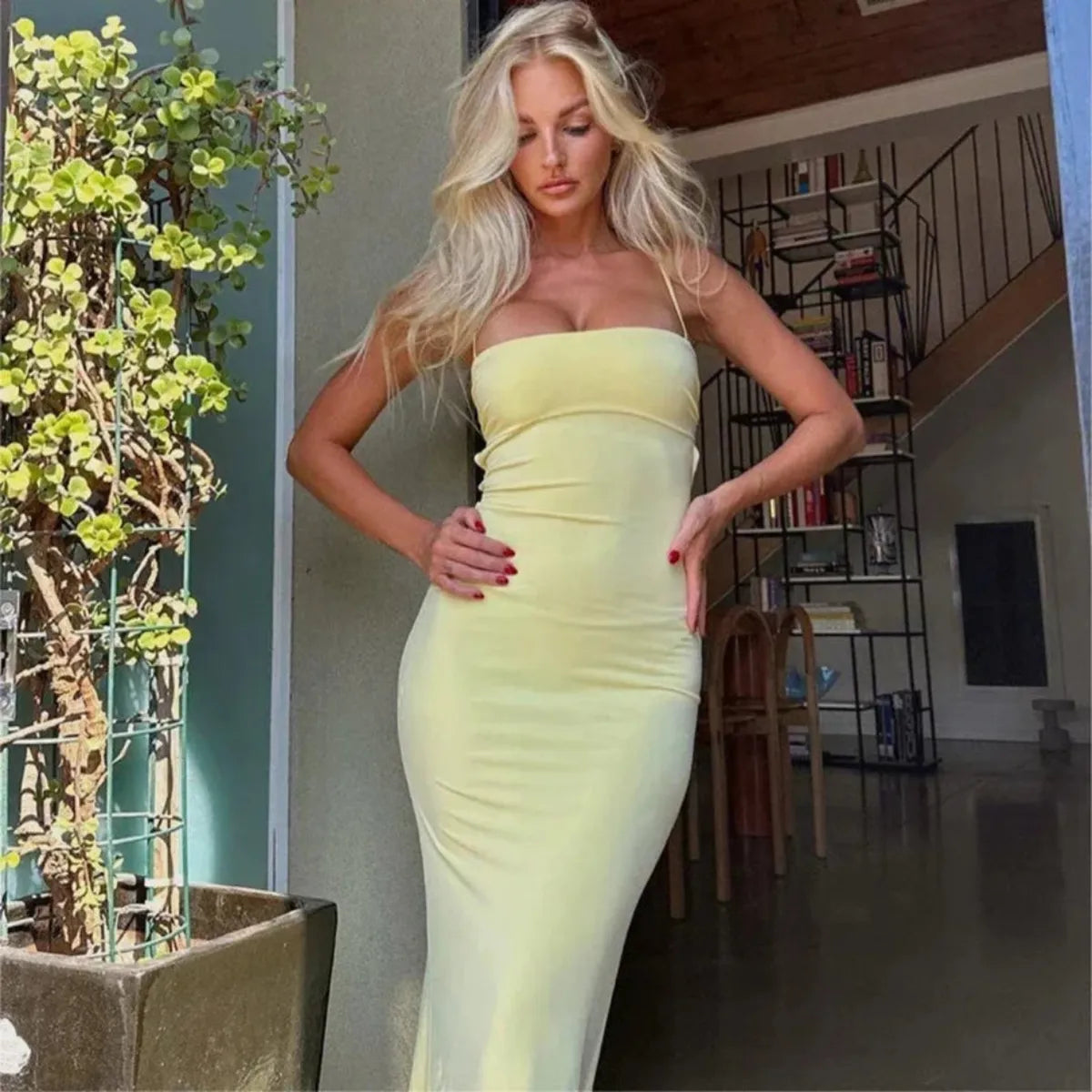 Robe Maxi dos nu moulante jaune pour l'été