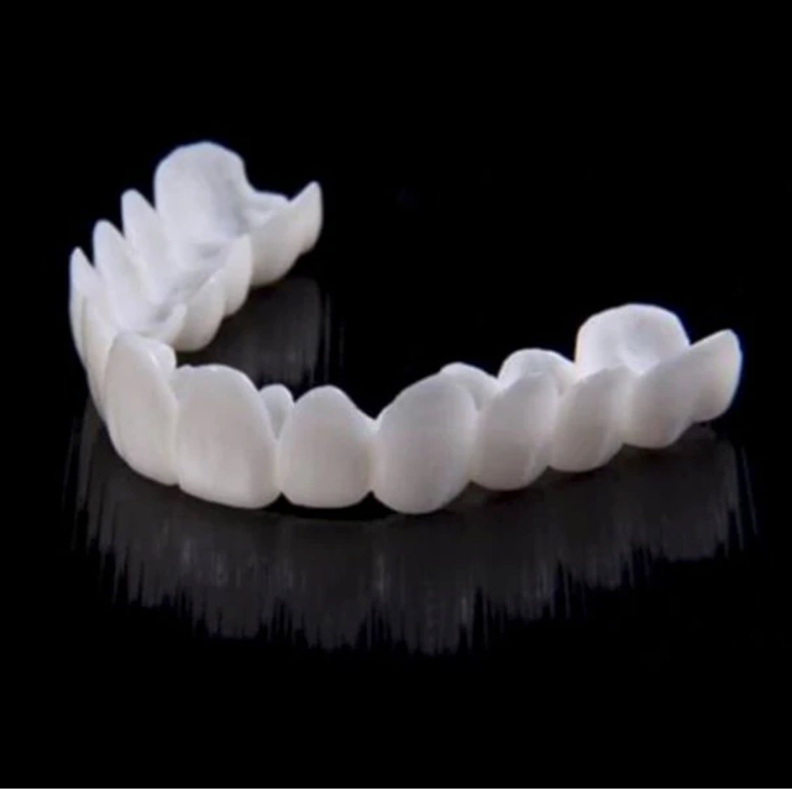HappySmile Facetset | Facettes supérieures et inférieures réutilisables pour un sourire éclatant