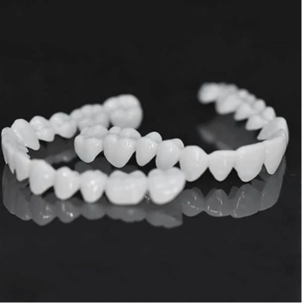 HappySmile Facetset | Facettes supérieures et inférieures réutilisables pour un sourire éclatant