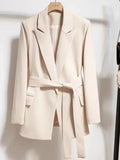 Blazer avec ceinture à la taille et poches - Emilia
