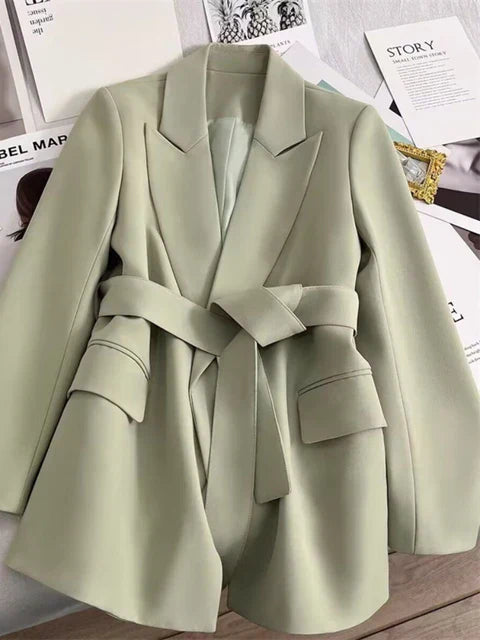 Blazer avec ceinture à la taille et poches - Emilia