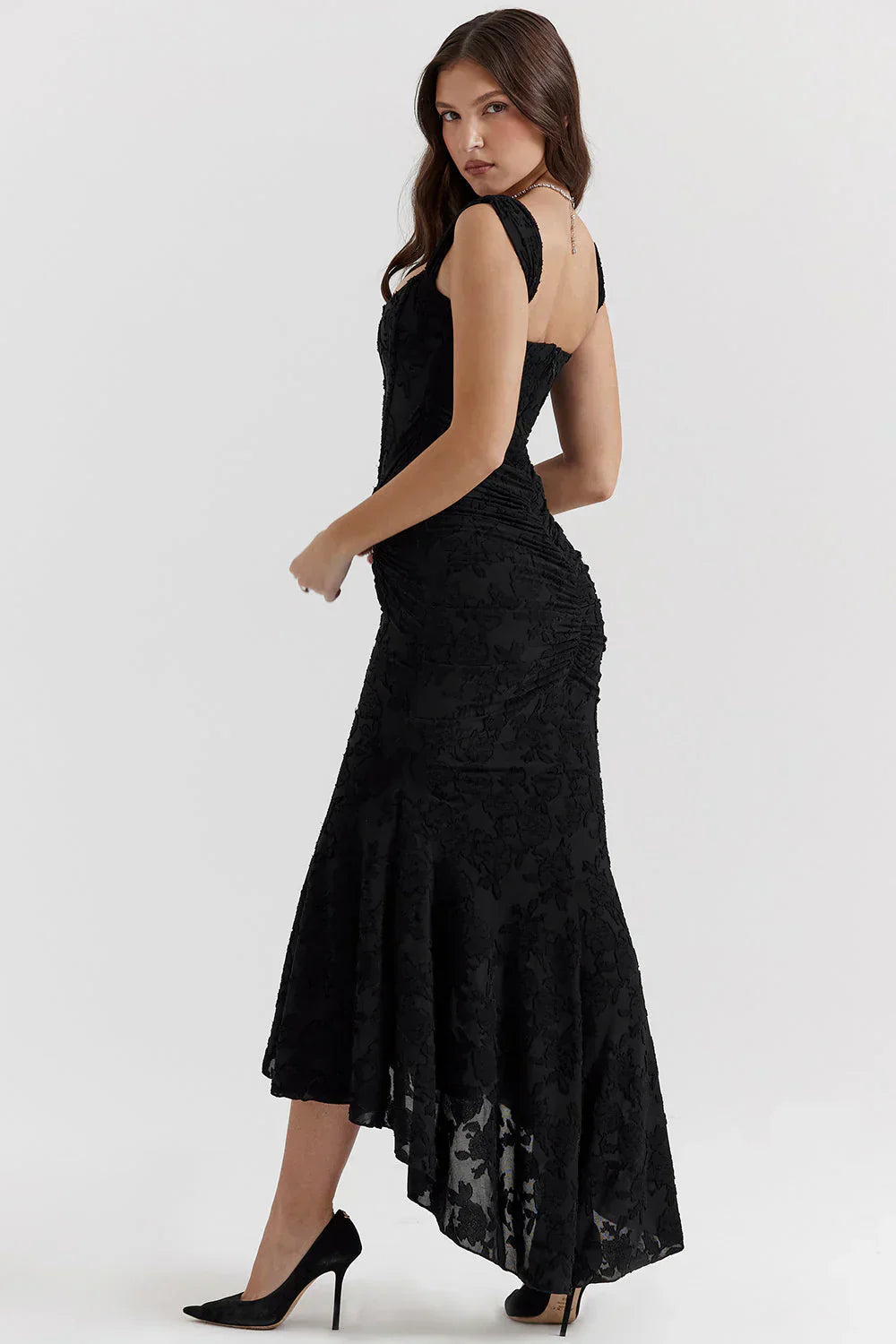 Robe élégante faite à la main